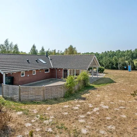 Holiday Vilvi - 500m From The Sea In Lolland- Falster And Mon By Interhome Holiday home Rodby