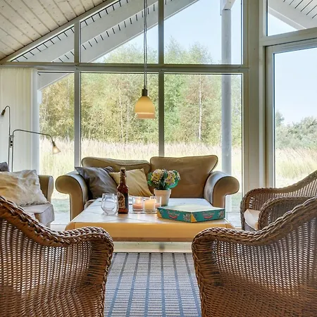 Vilvi - 500m From The Sea By Interhome Feriehus